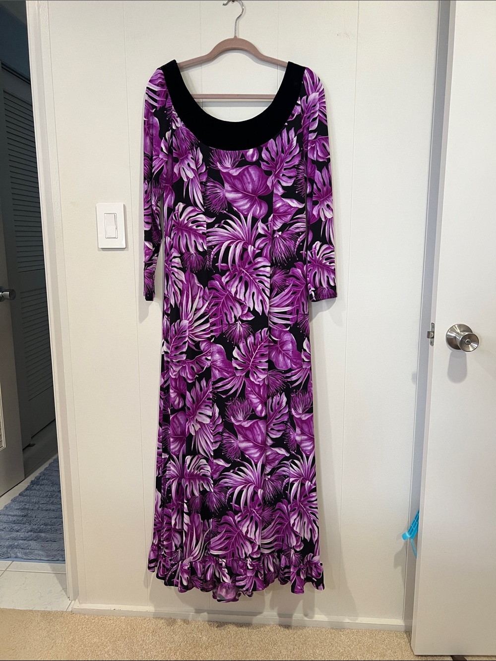 Women's Purple Hawaiian Maxi Dress